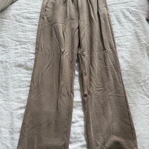 ALO Yoga Straight Leg Sweatpants